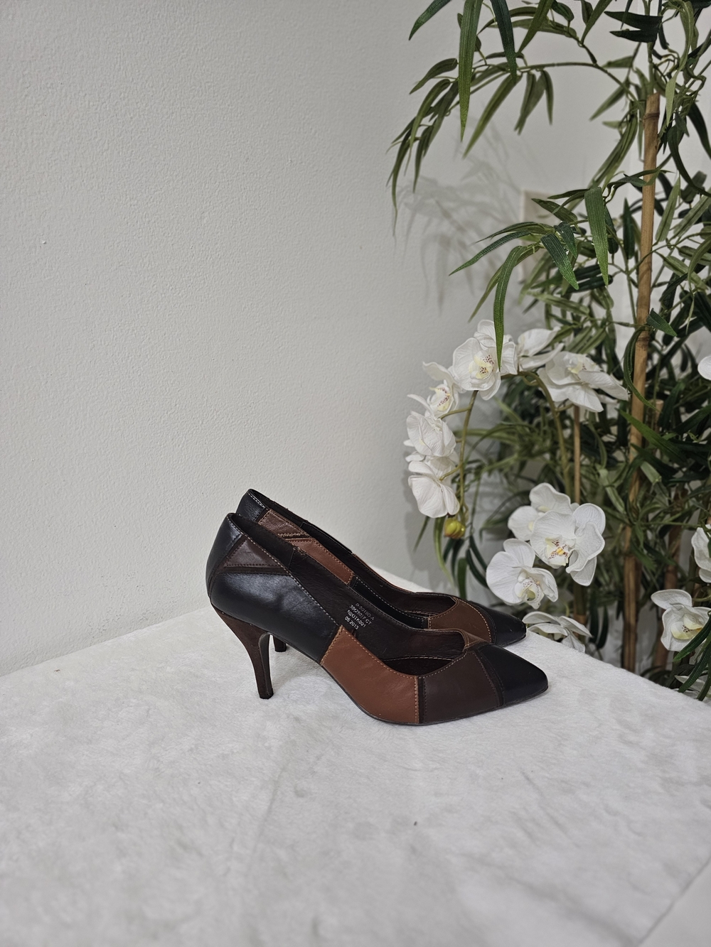 Colorblock Brown and Black Pointed-Toe Heels